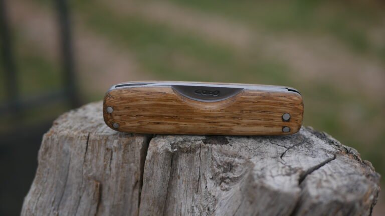 Bois de robinier lame au carbone  < 8cm